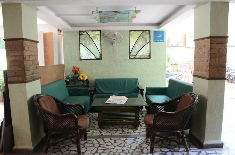 Oyo 1216 Hotel New White House