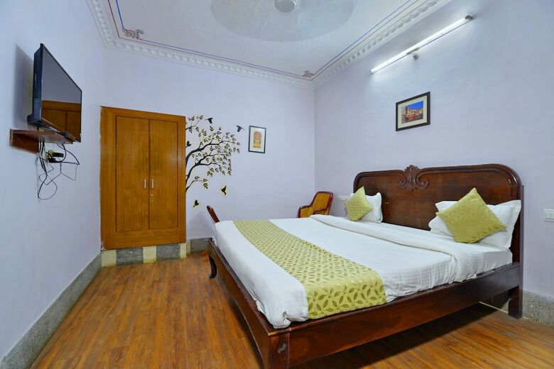 Oyo 2421 Hotel The Ishani