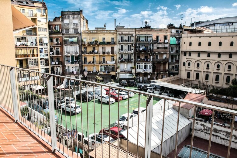 Hostal Sant Jordi Hostel Rock Palace