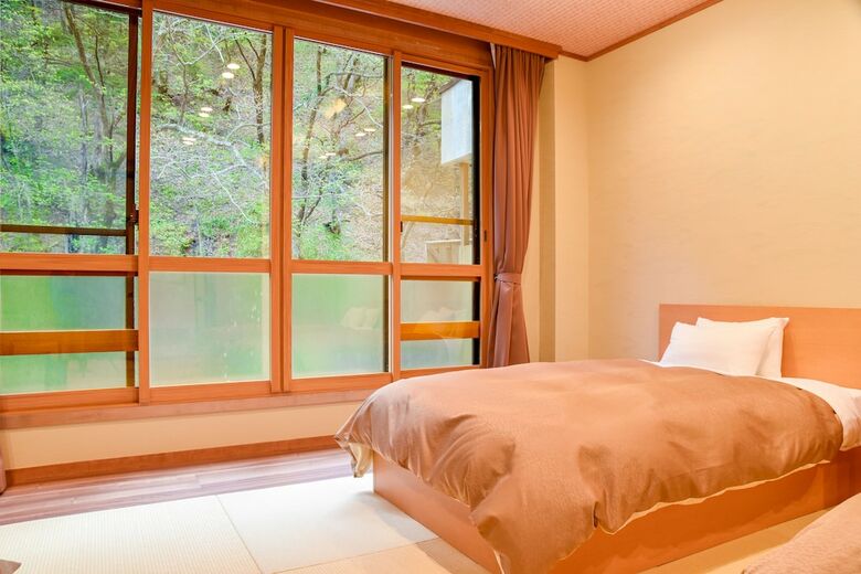 Shirahone Onsen Tsuruya Ryokan