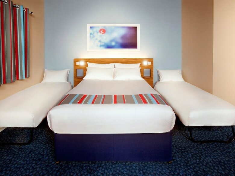 Travelodge Cardiff Atlantic Wharf Hotel