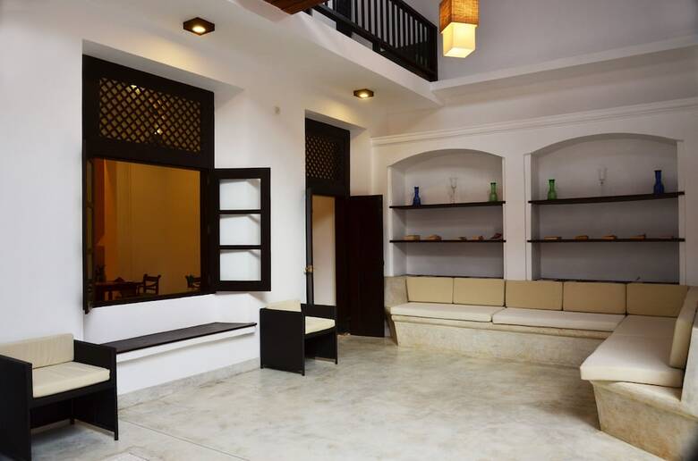 Hotel 56 By Deco (managed By Deco On 44)