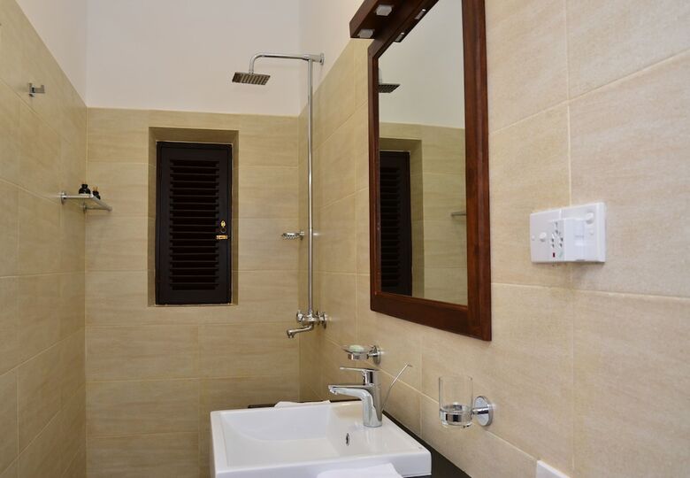 Hotel 56 By Deco (managed By Deco On 44)