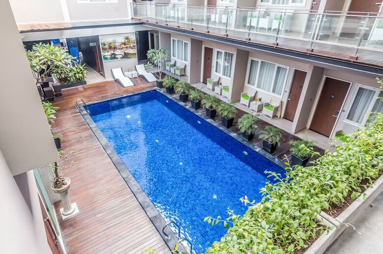 Hotel Zen Rooms Kuta Kubu Anyar 1