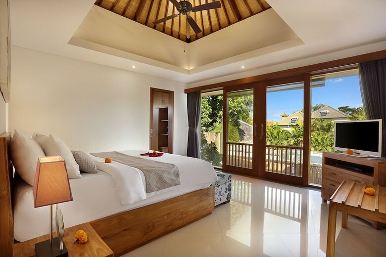 Lacasa Villa Legian