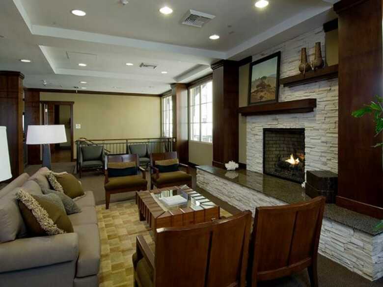 Apartamentos Global Luxury Suites At Commodore Drive