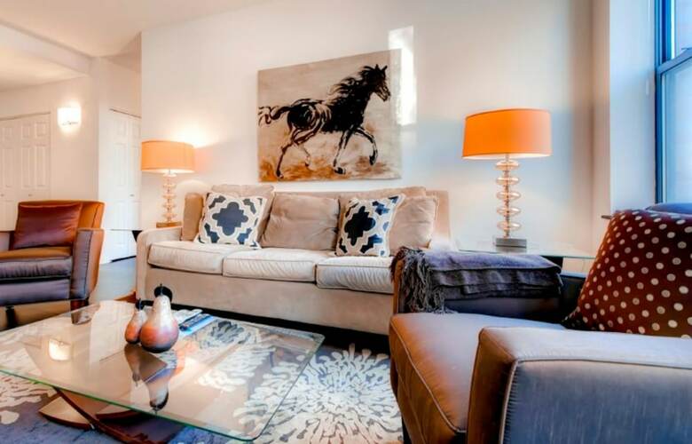 Apartamentos Global Luxury Suites At Commodore Drive