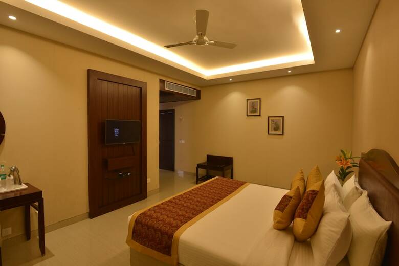 Hotel Orchha Palace And Convention Centre