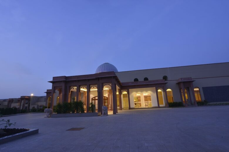 Hotel Orchha Palace And Convention Centre