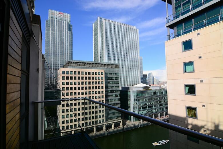 Canary Wharf - Corporate River View Apartments