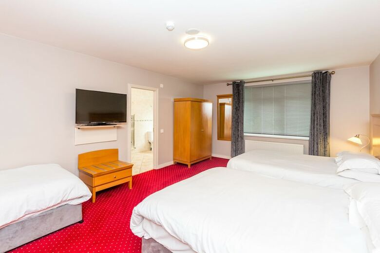 Airport View Hotel & Secret Spa