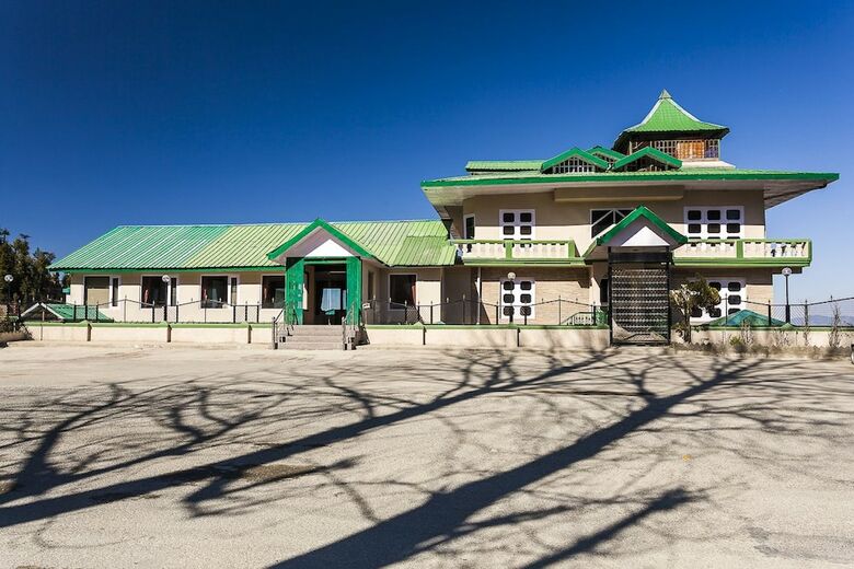 Hotel Sterling Kufri