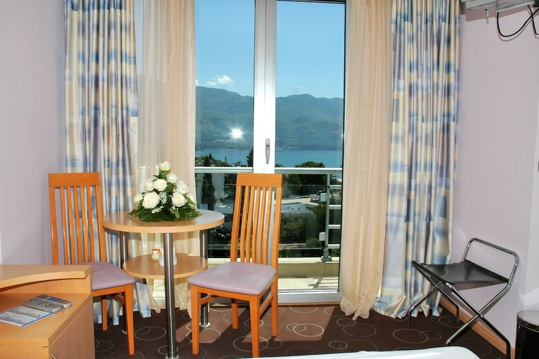 Hotel Montenegro Beach Resort