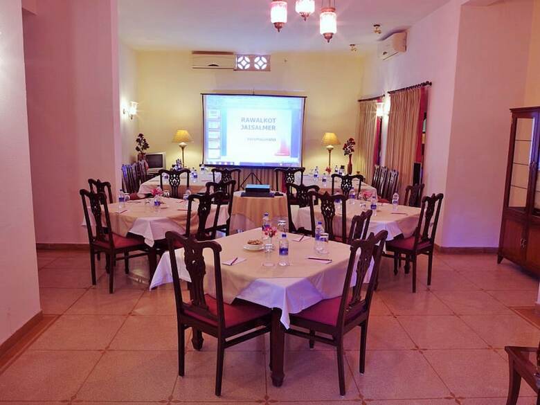 Hotel Rawal Kot