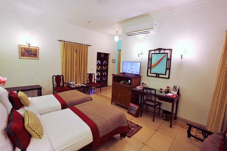 Hotel Rawal Kot