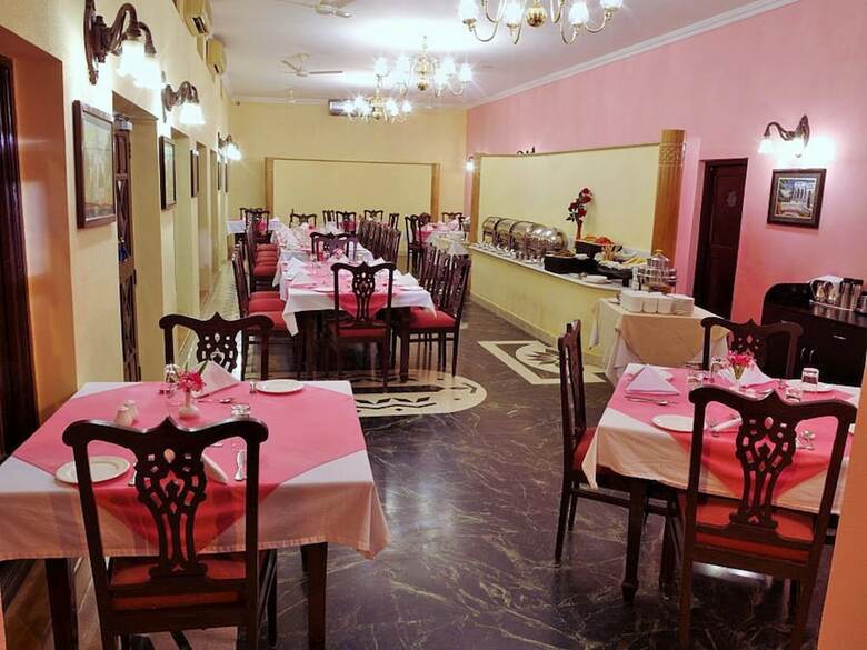 Hotel Rawal Kot