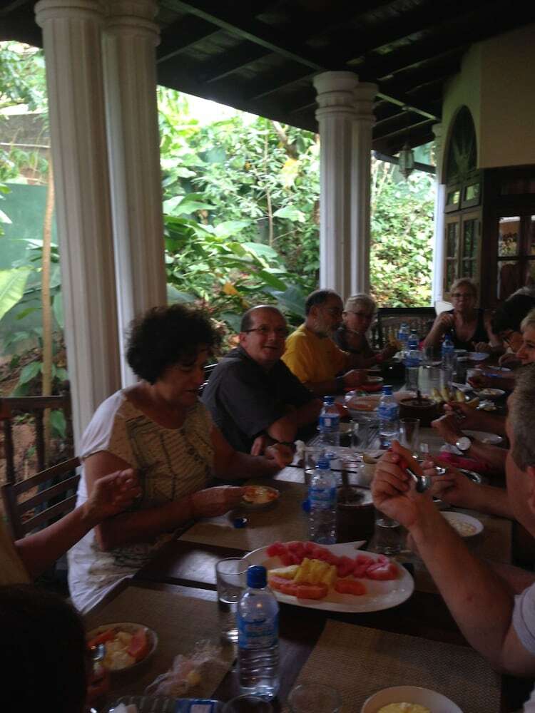 Hotel Tree Breeze Inn