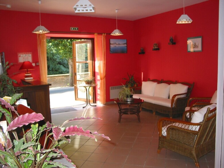 Hotel H�tel Restaurant Le Dristan