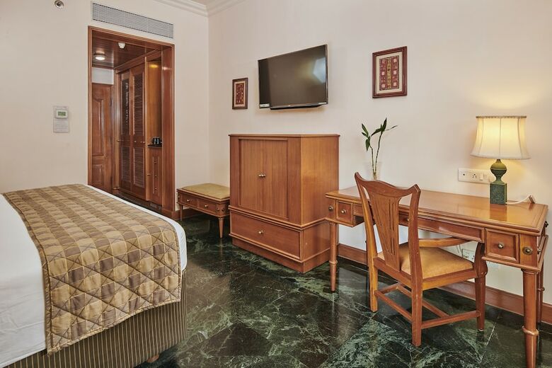 Hotel The Ummed Ahmedabad