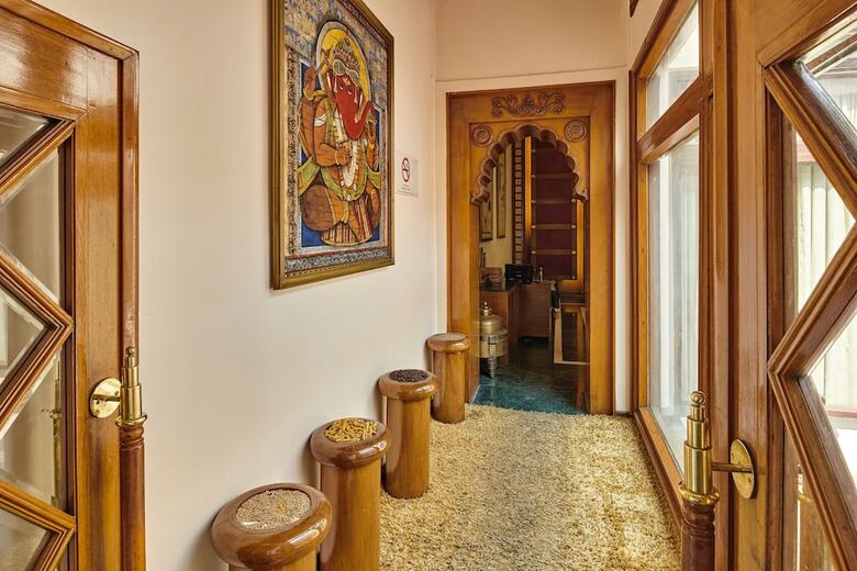 Hotel The Ummed Ahmedabad