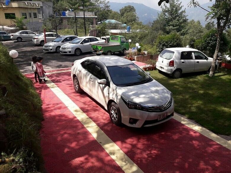 Hotel Bhurban Apartments