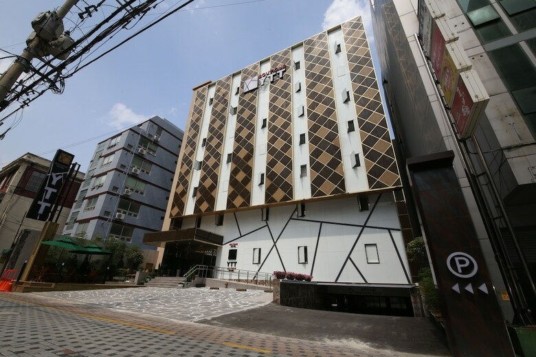 Hotel The Grang Nampo (fromerly Ytt)