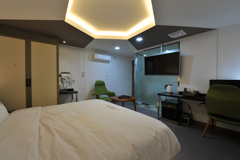 Hotel The Grang Nampo (fromerly Ytt)