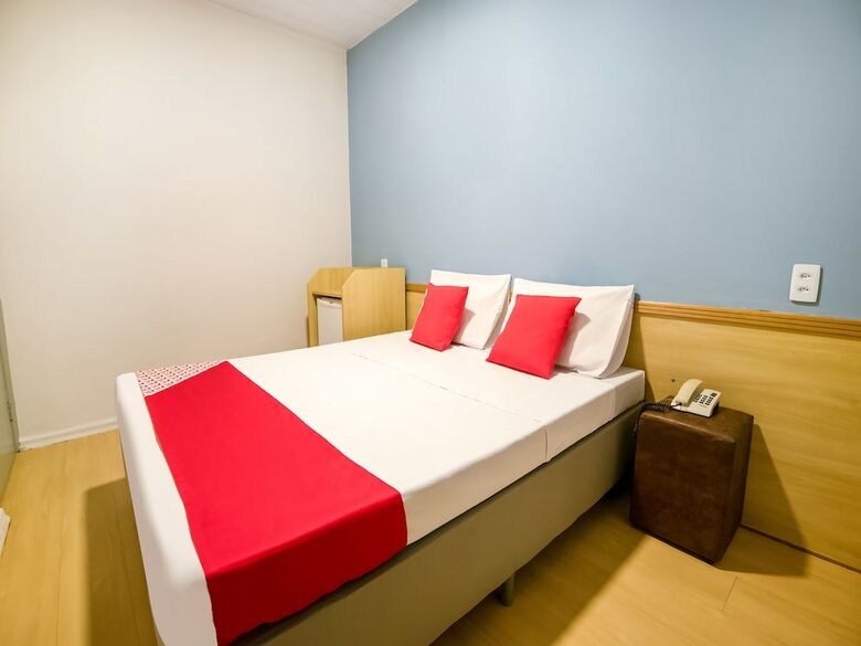 Hotel Oyo Girassol Carioca