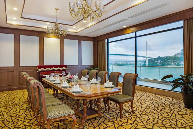 Wyndham Legend Halong Hotel