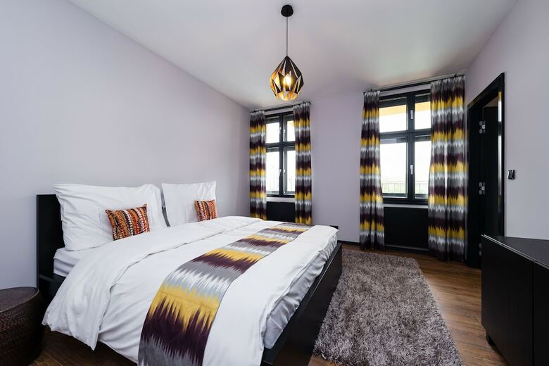 Empirent Mucha Apartments