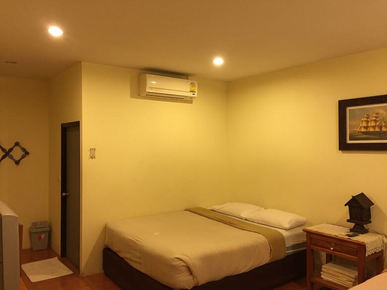 Hotel Baan Ing Khao Resort