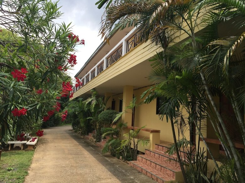 Hotel Baan Ing Khao Resort