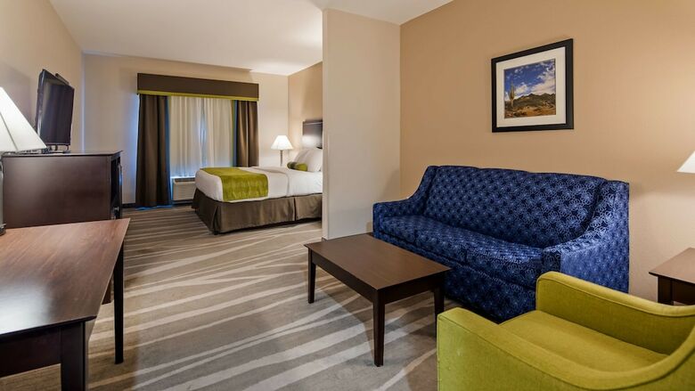Best Western Plus Denver City Hotel And Suites