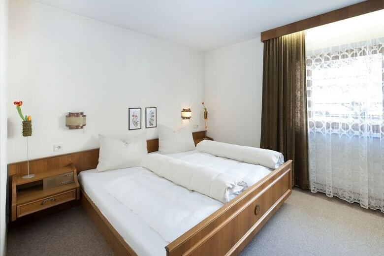 Hotel Bernhard Am See