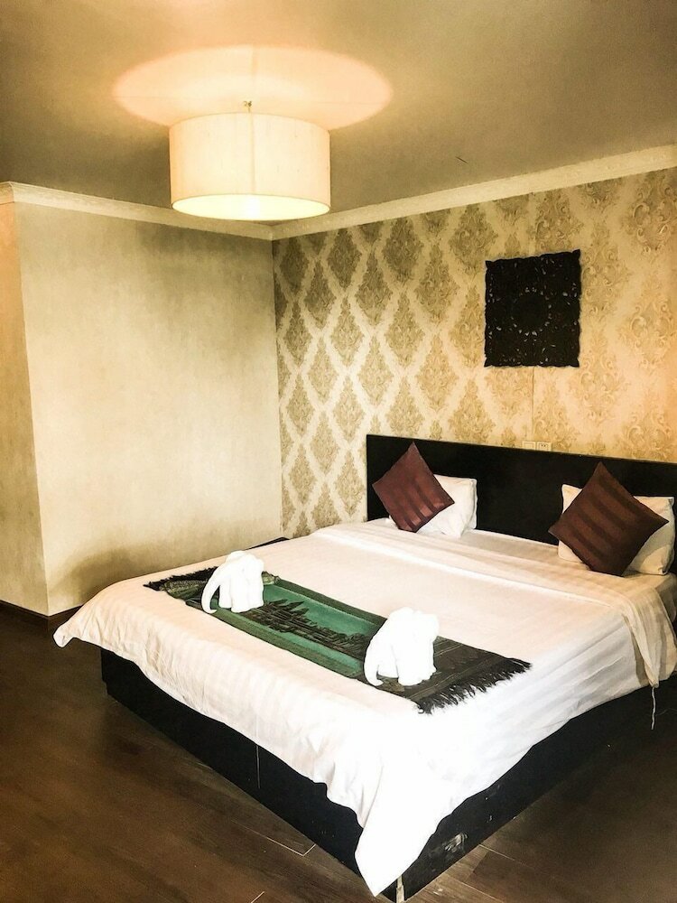 River Star Hotel
