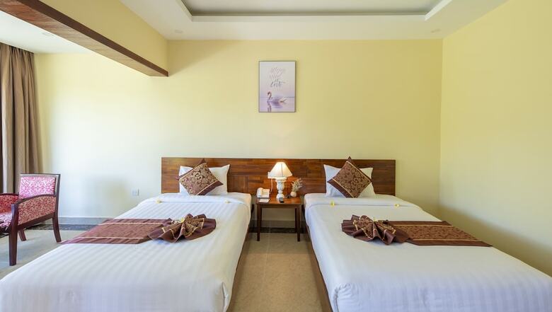 Hotel Bao Ninh Beach Resort