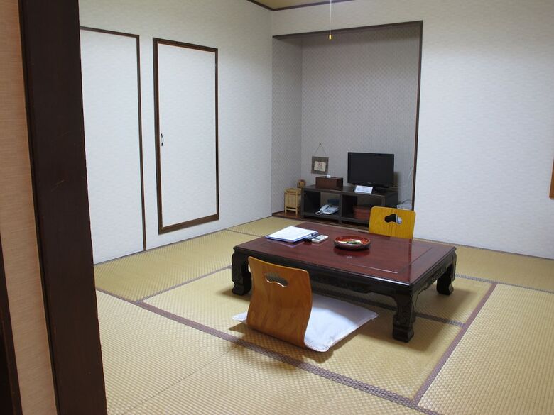 Unaginoyu No Yado Takuhide