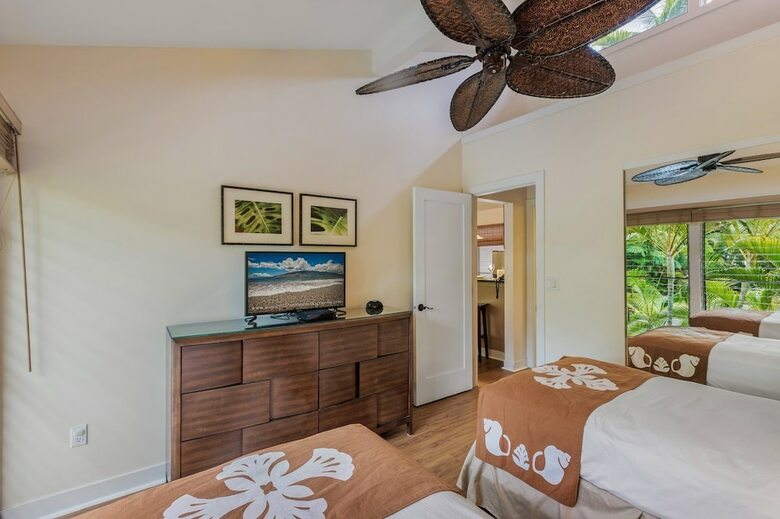 Aina Nalu Condo C208 - 2 Br Condo