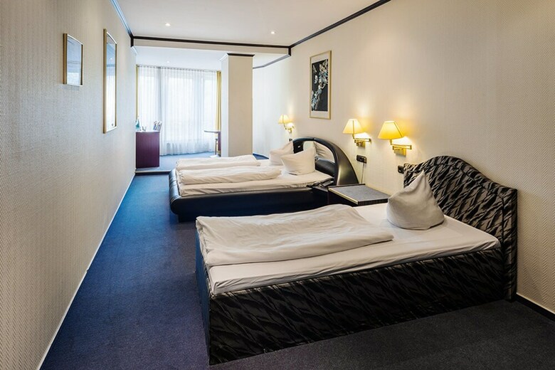 Hotel Panorama Am Adenauerplatz