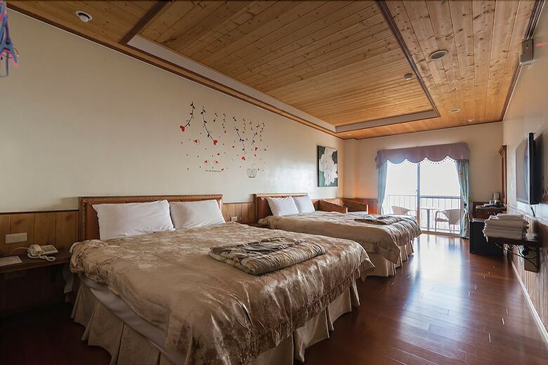 Hotel Chingjing Lake View Seasons
