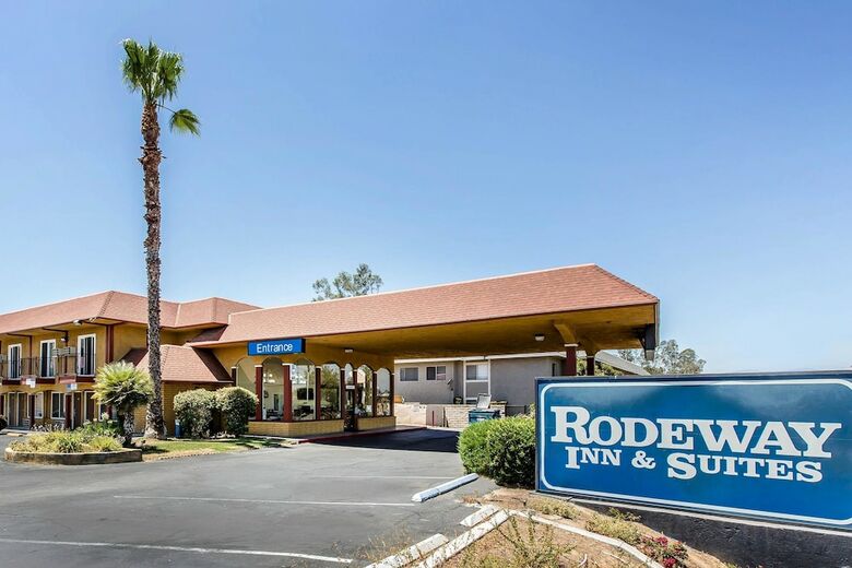 Hotel Rodeway Inn & Suites Canyon Lake I-15