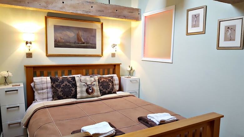 River Nene Cottages