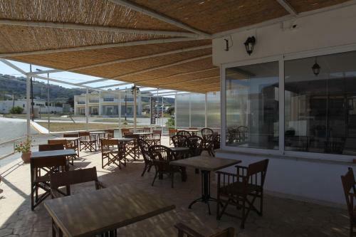 Antonis Hotel