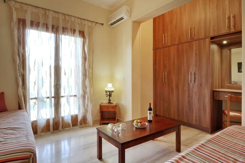 Hotel Marilena Studios