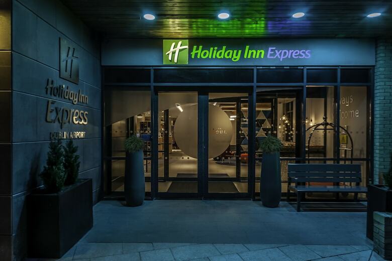 Holiday Inn Express Hotel Dublin Airport