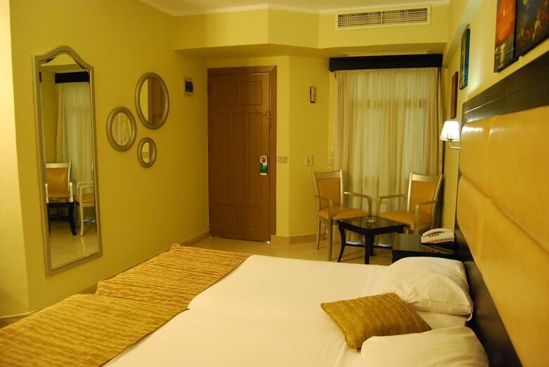 Hotel Cataract Layalina Resort