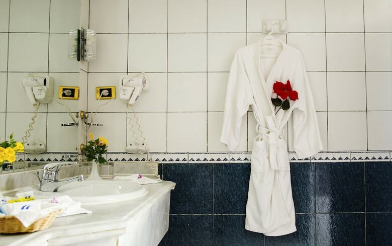 Hotel Cataract Layalina Resort