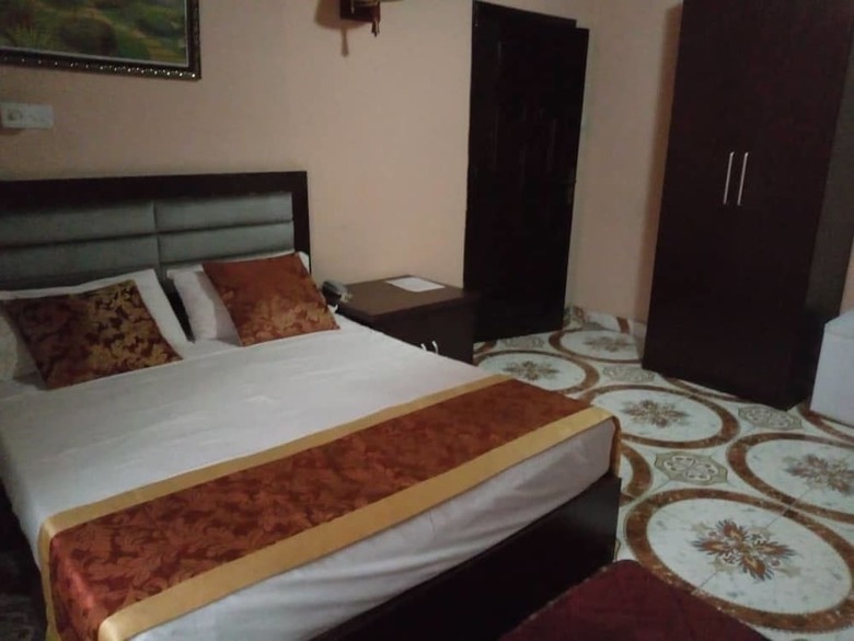 T.s. Hotel