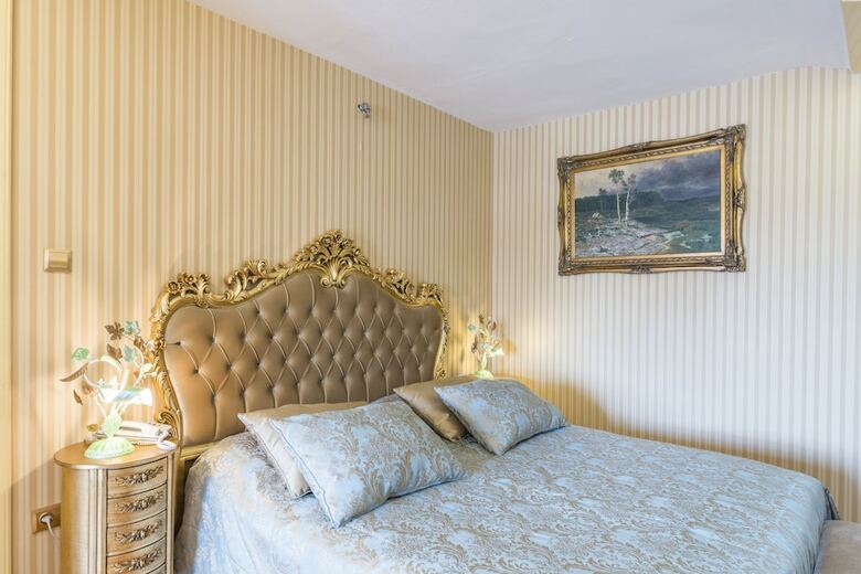 Anastasia Meziki Hotel