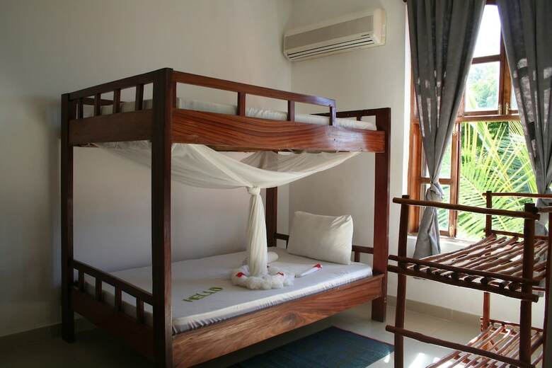 Moonshine Uroa Boutique Hotel
